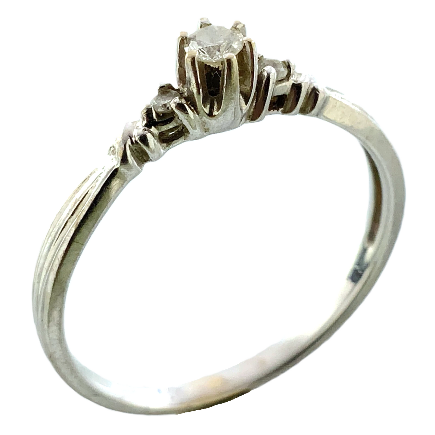 10K White Gold Diamond Engagement Ring Size: 7.25 AU243