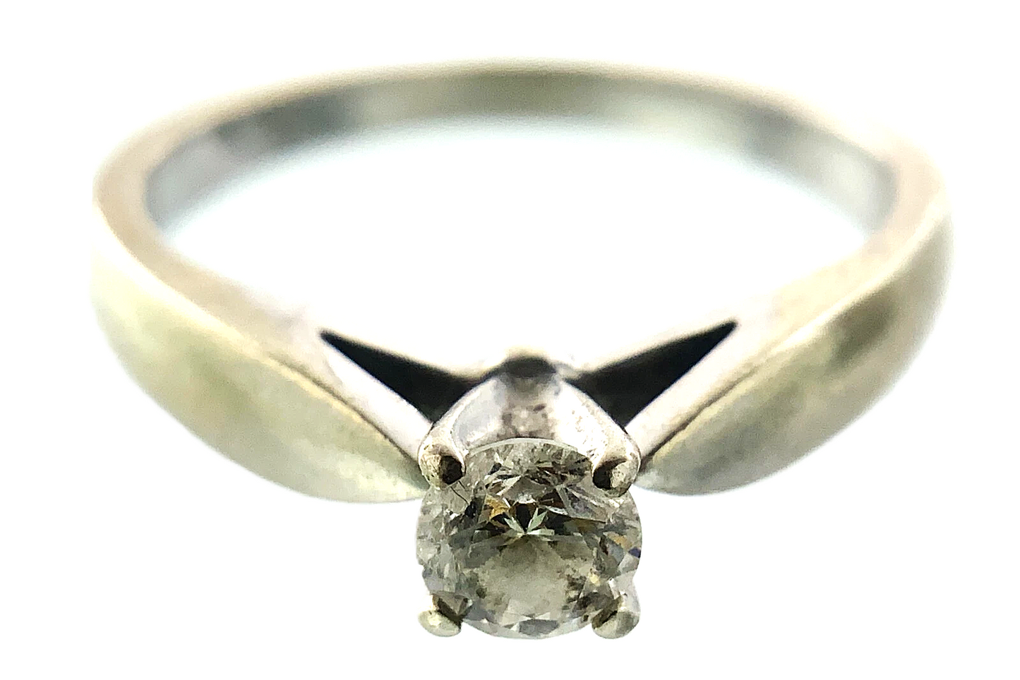 14K White Gold Diamond Engagement Ring Size: 6.75 AU244