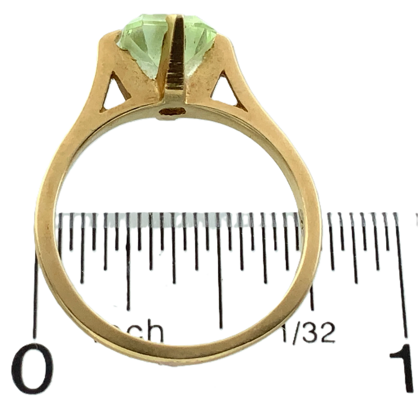 14K Yellow Gold Green Amethyst Ring Size: 6.5 AU248