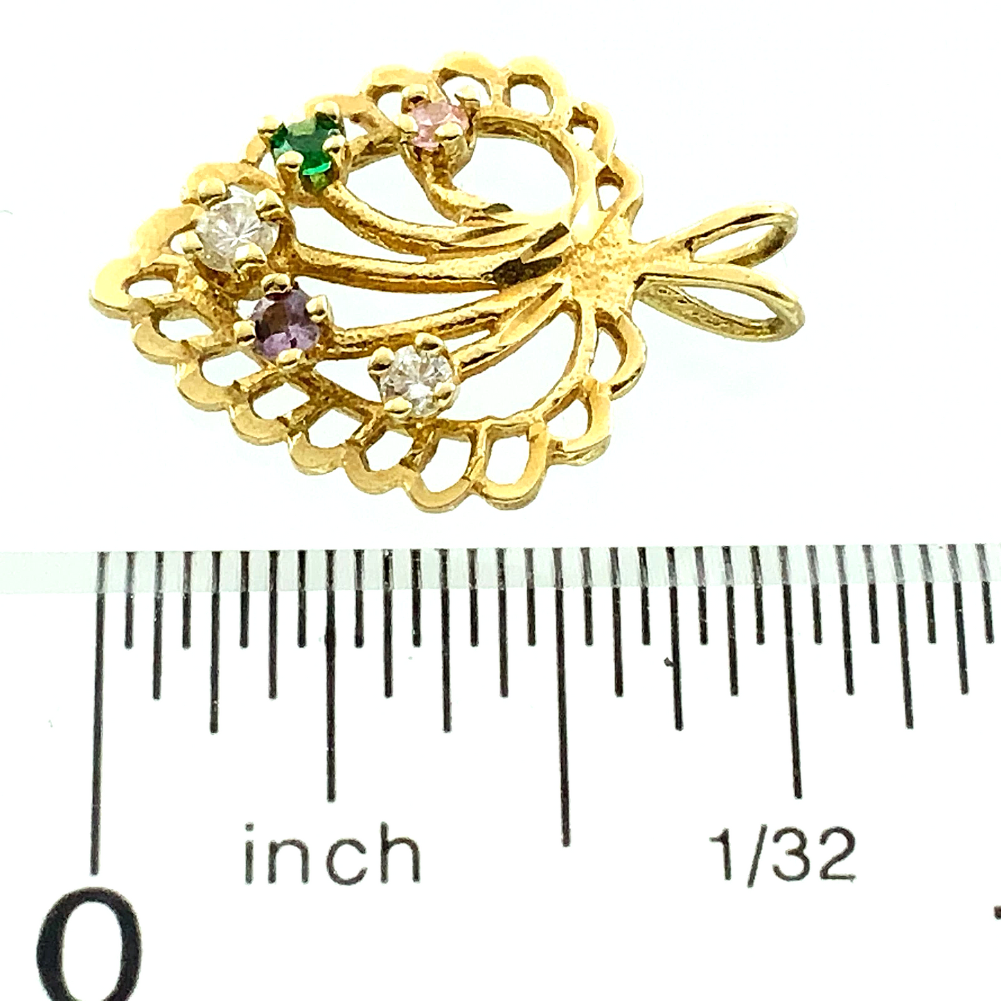 10K Yellow Gold Heart Pendant Scalloped Edge Gemstones AU262