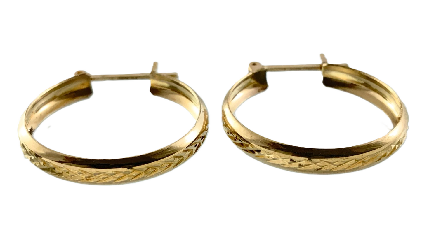 10K Yellow Gold Simple Elegant Hoop Earrings Hinge Back 0.75in AU281
