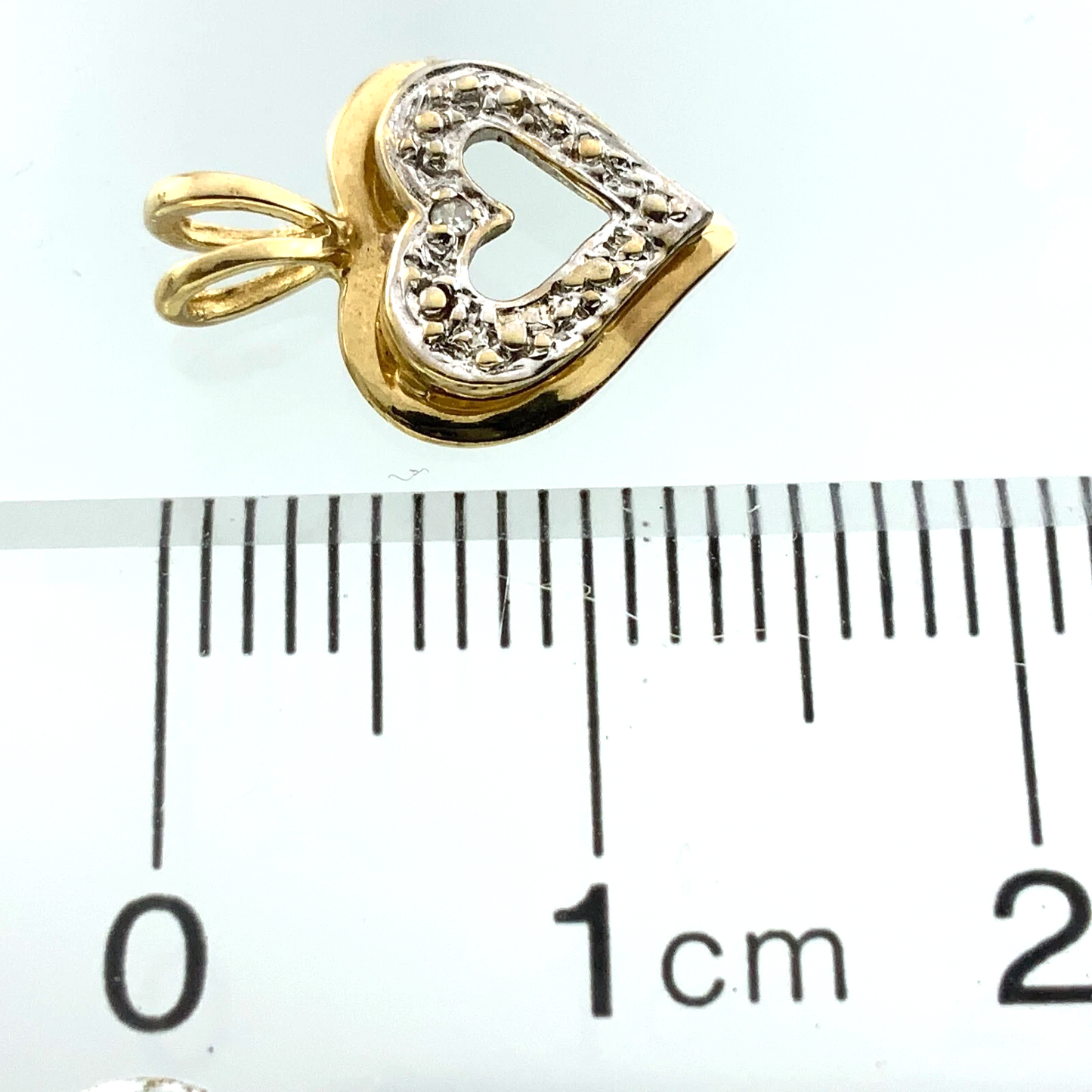 10K Yellow Gold Heart Shape Pendant Symbol of Love AU301