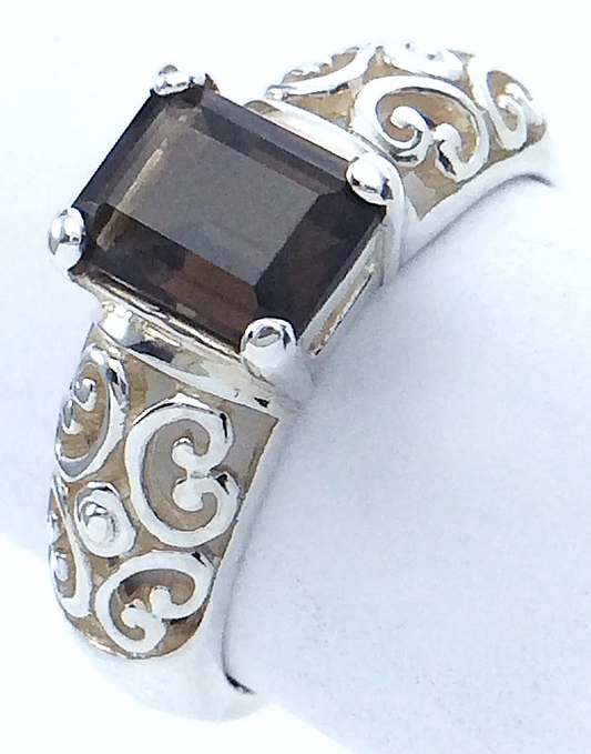 Vintage Women Ladies Size 7.75 US Solitaire Topaz Stone Sterling Silver Marked 925 Filigree Ring G574