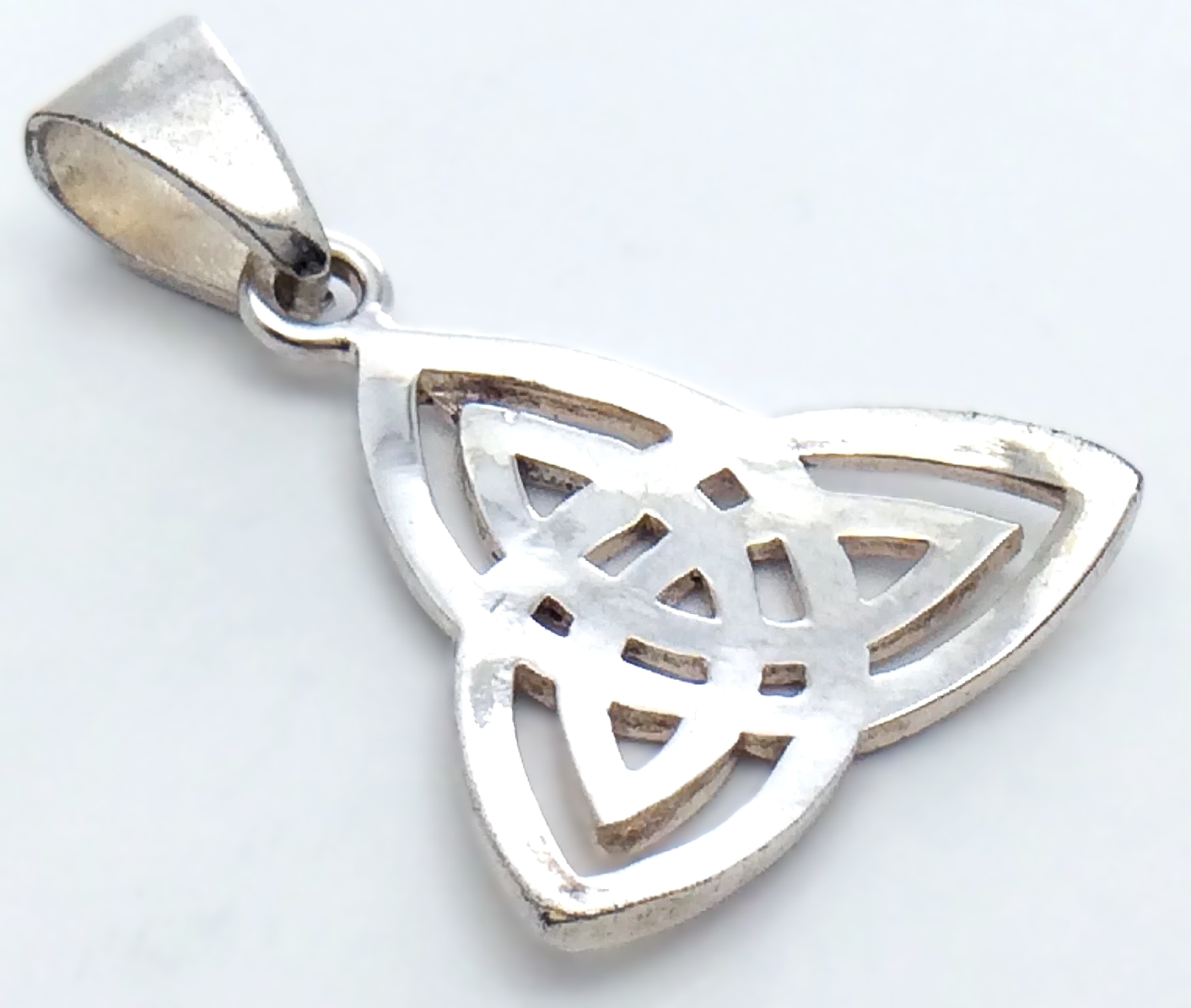 Celtic Trinity Knot Sterling Silver Not Marked Necklace Pendant Charm 2.1 Grams G866