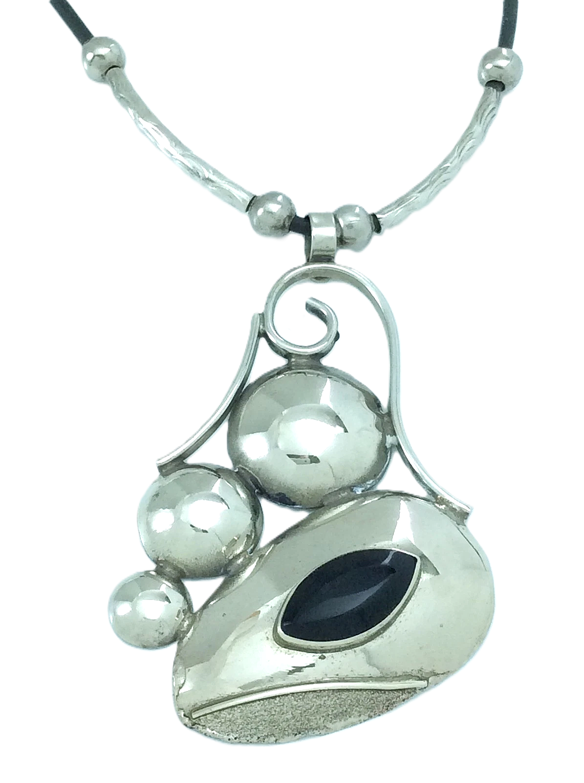 Vintage Sterling Silver Black Stone Circle Plastic Necklace 2.75in 15.6g H225