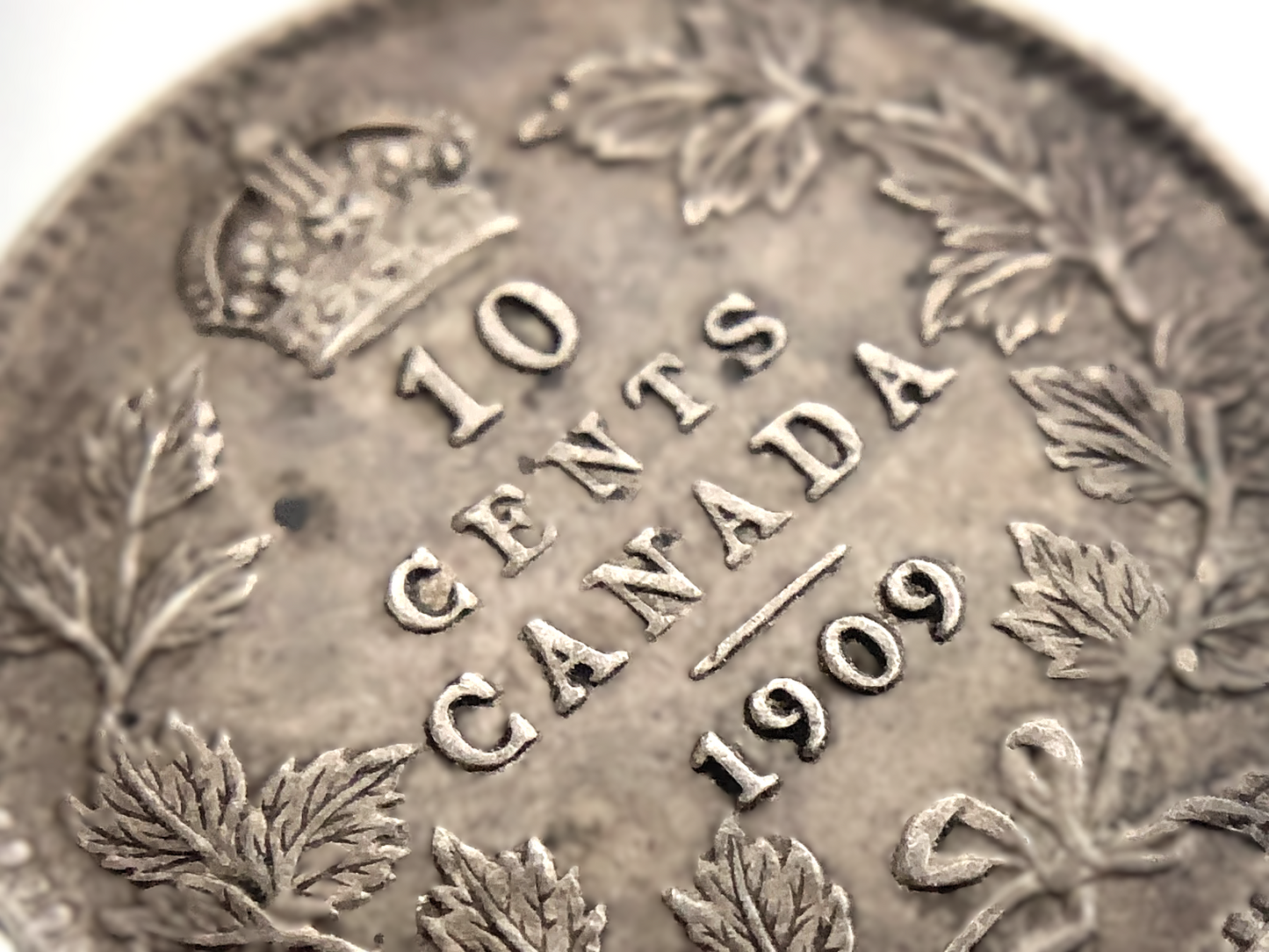 .069 ozt 1909 Broad Leaves Canada 10¢