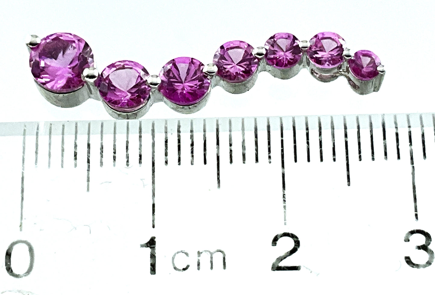 10K White Gold Serpentine S-Shaped charm Pendant