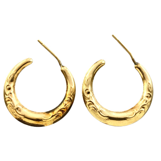 10K Yellow Gold  Chunky Hoop Earrings With Engraved Design AU324
