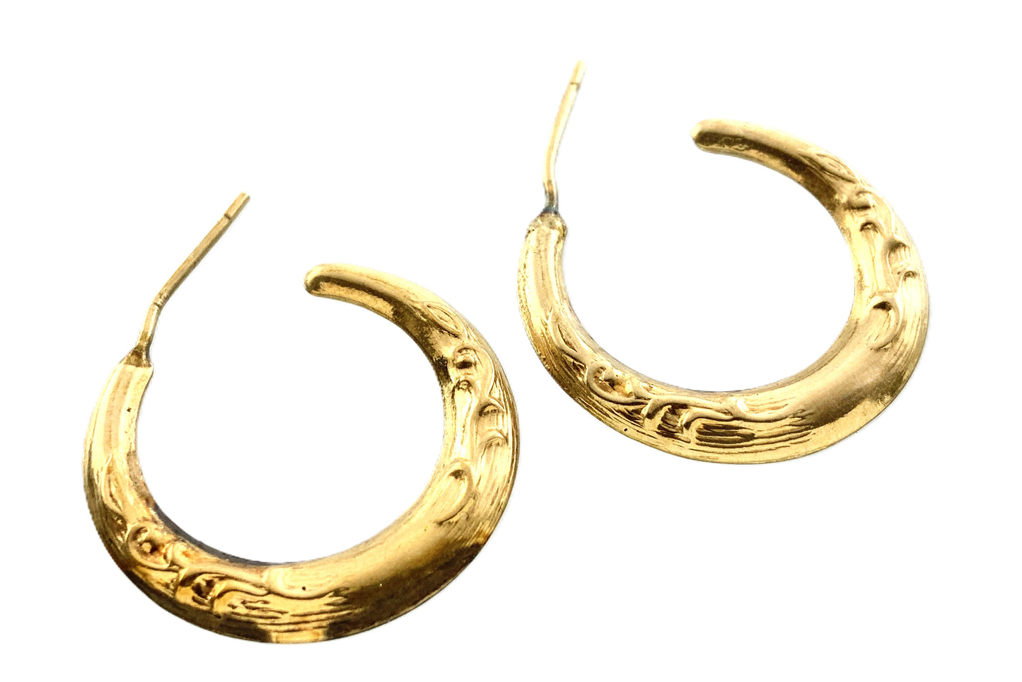 10K Yellow Gold  Chunky Hoop Earrings With Engraved Design AU324