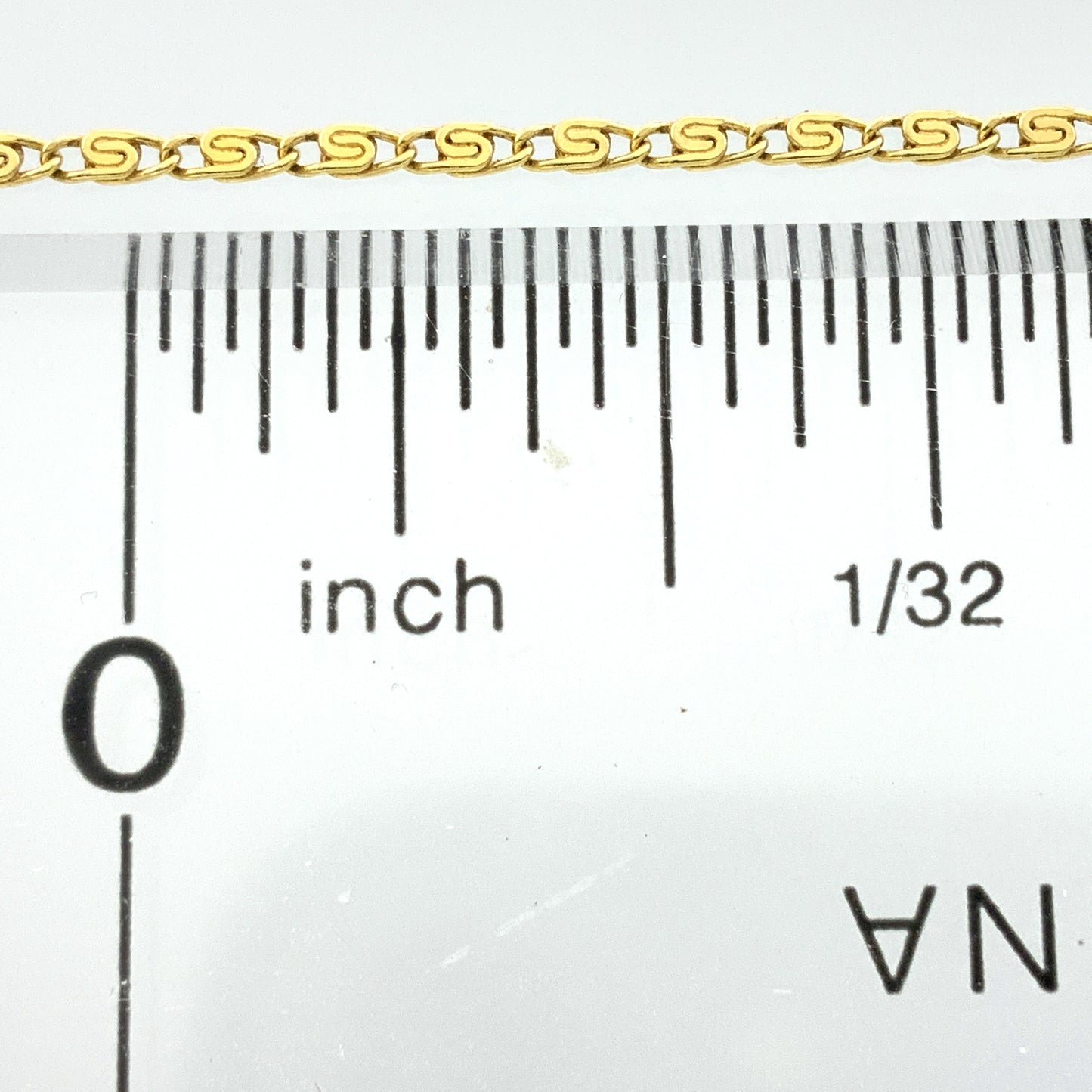 14K Yellow Gold  Snail Link 16 in x 1 mm Necklace Chain AU329