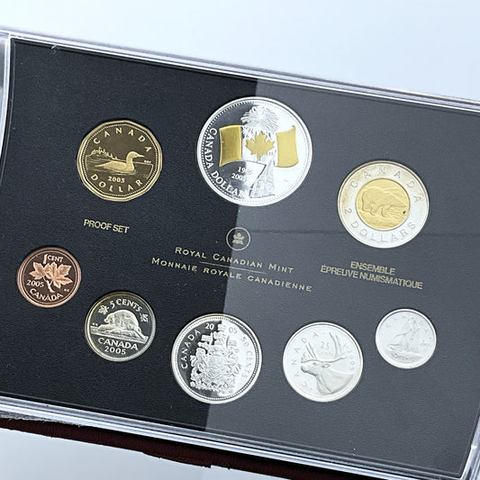 1.69 ozt 2005 Loon Flag Polar Bear Silver Set