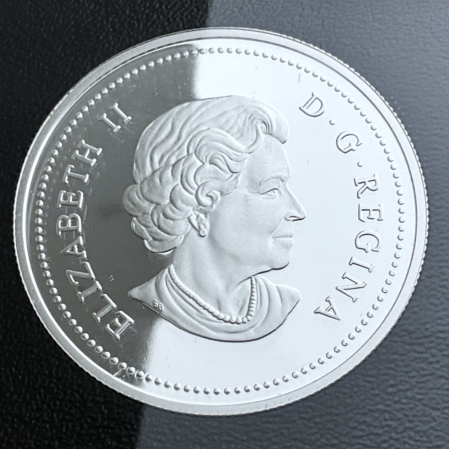 1.69 ozt 2005 Loon Flag Polar Bear Silver Set