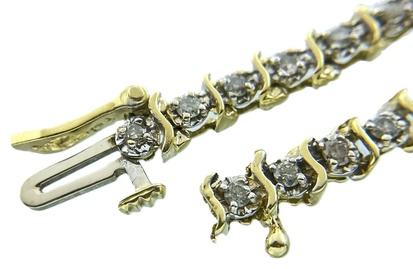 14K Gold and 2.76 Total Diamond Tennis Bracelet 7.25in x 3.8mm AU432