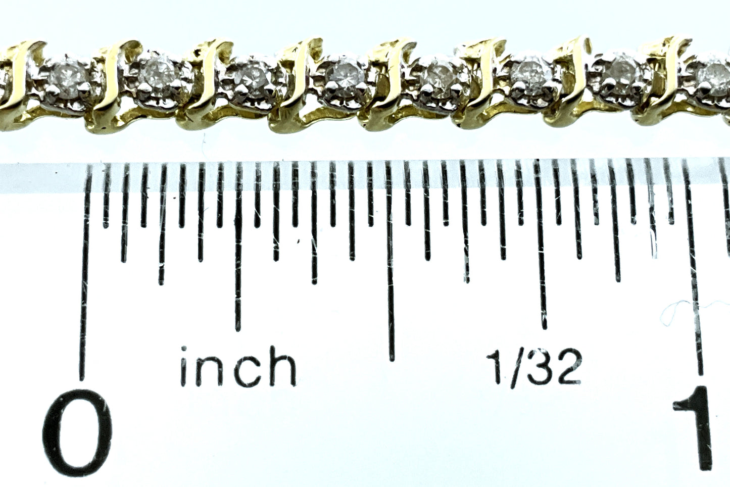 14K Gold and 2.76 Total Diamond Tennis Bracelet 7.25in x 3.8mm AU432