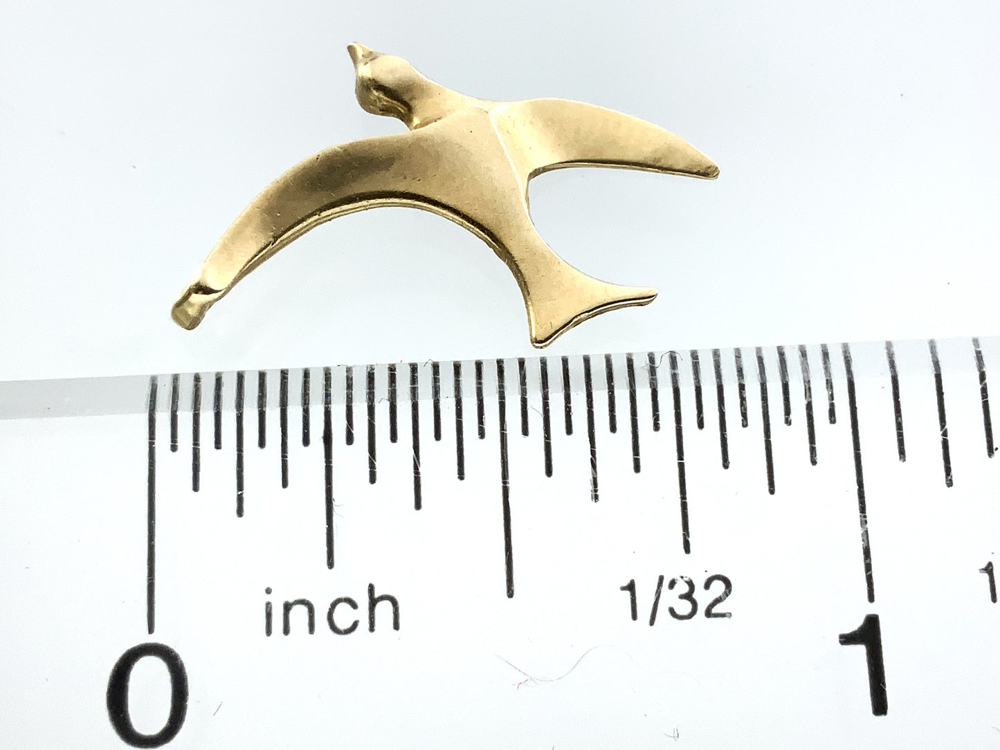10K Yellow Gold Bird in Flight Charm Pendant AU342