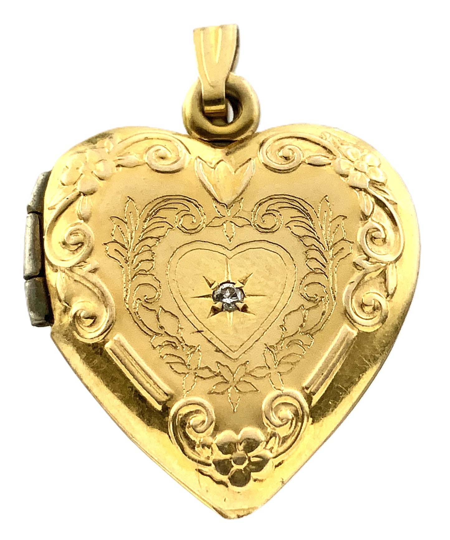 10K Yellow Gold Antique Victorian Etched Heart with Diamond Locket AU347