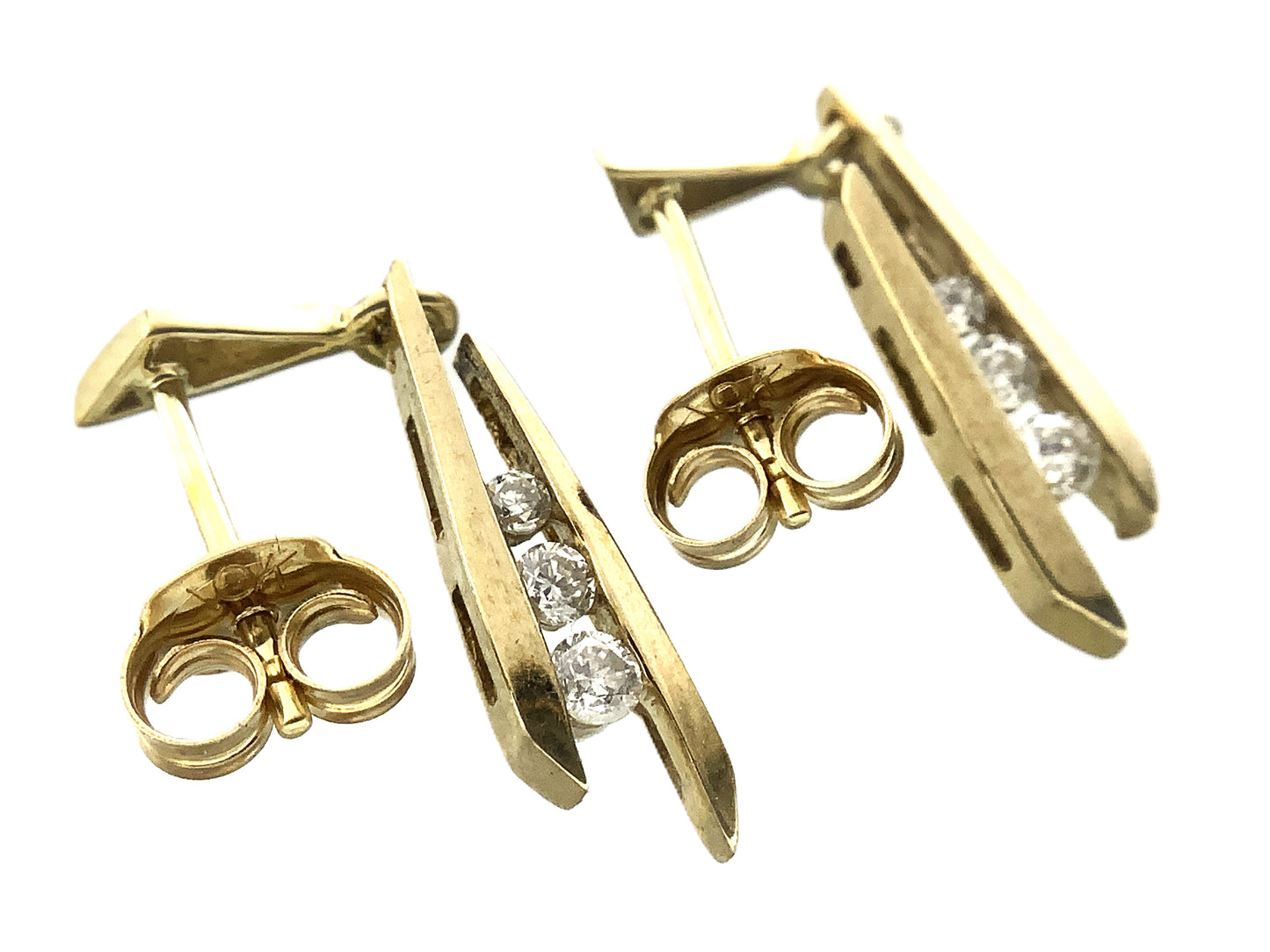 10K Yellow Gold 3 Graduated Clear Stone in Mordern Vertical Bars Stud .10 Total Carats Diamond Earrings AU379