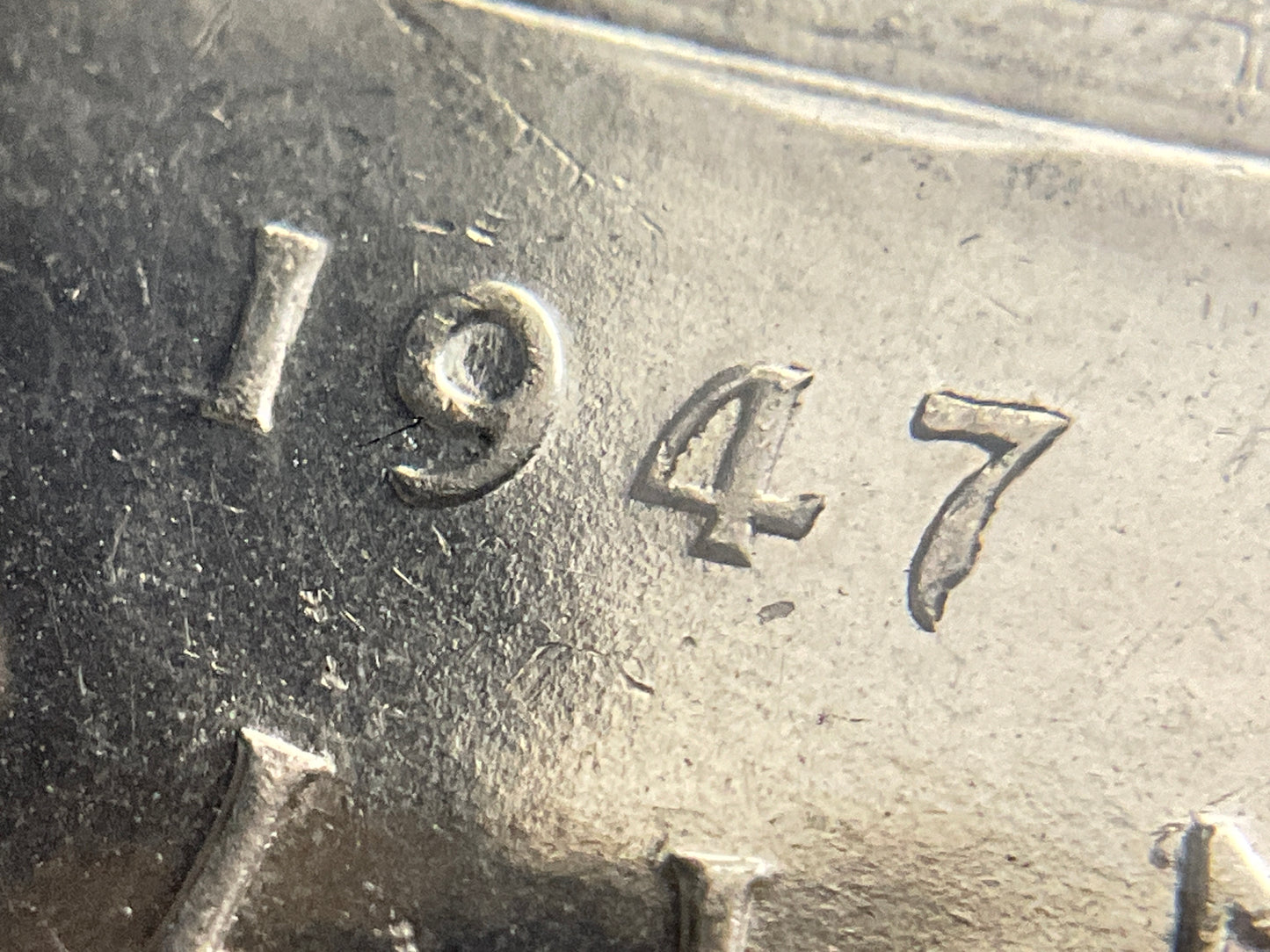 600 ozt 1947 Pointed 7 Quadruple HP MS-63