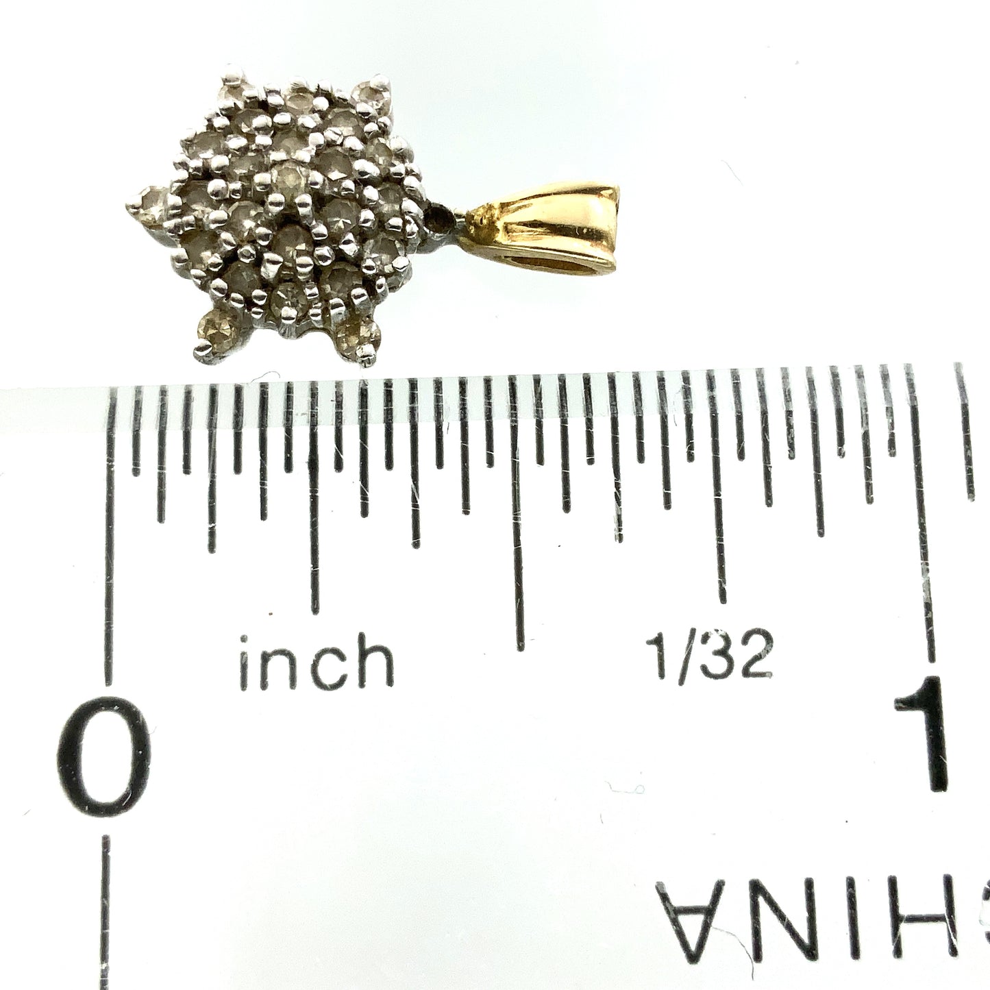 14K Yellow Gold Cluster Necklace Charm Pendant AU375