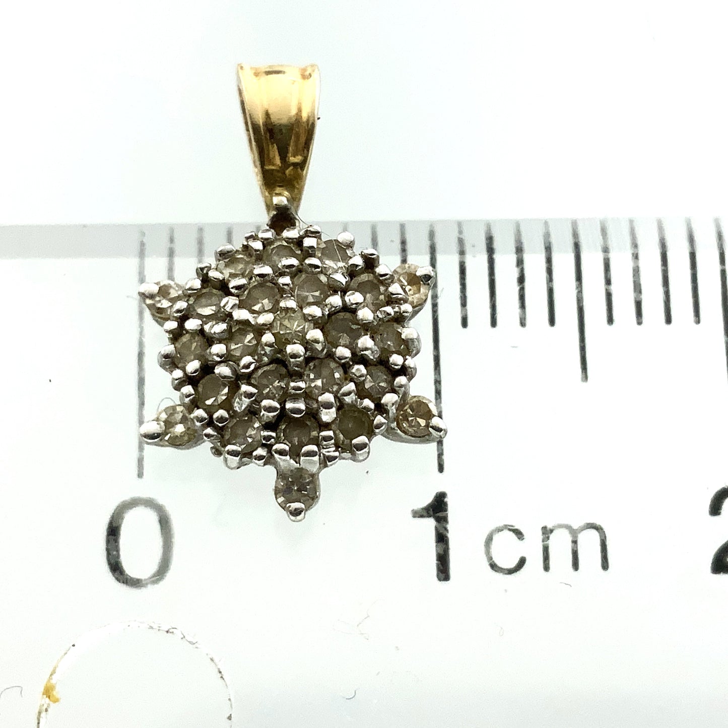 14K Yellow Gold Cluster Necklace Charm Pendant AU375
