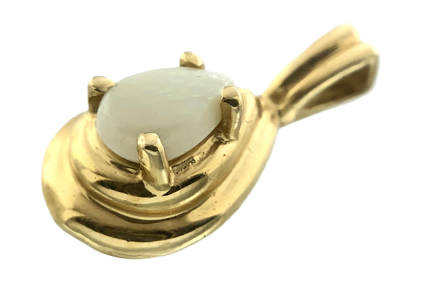 14K Yellow Gold Opal Necklace Charm Pendant AU374