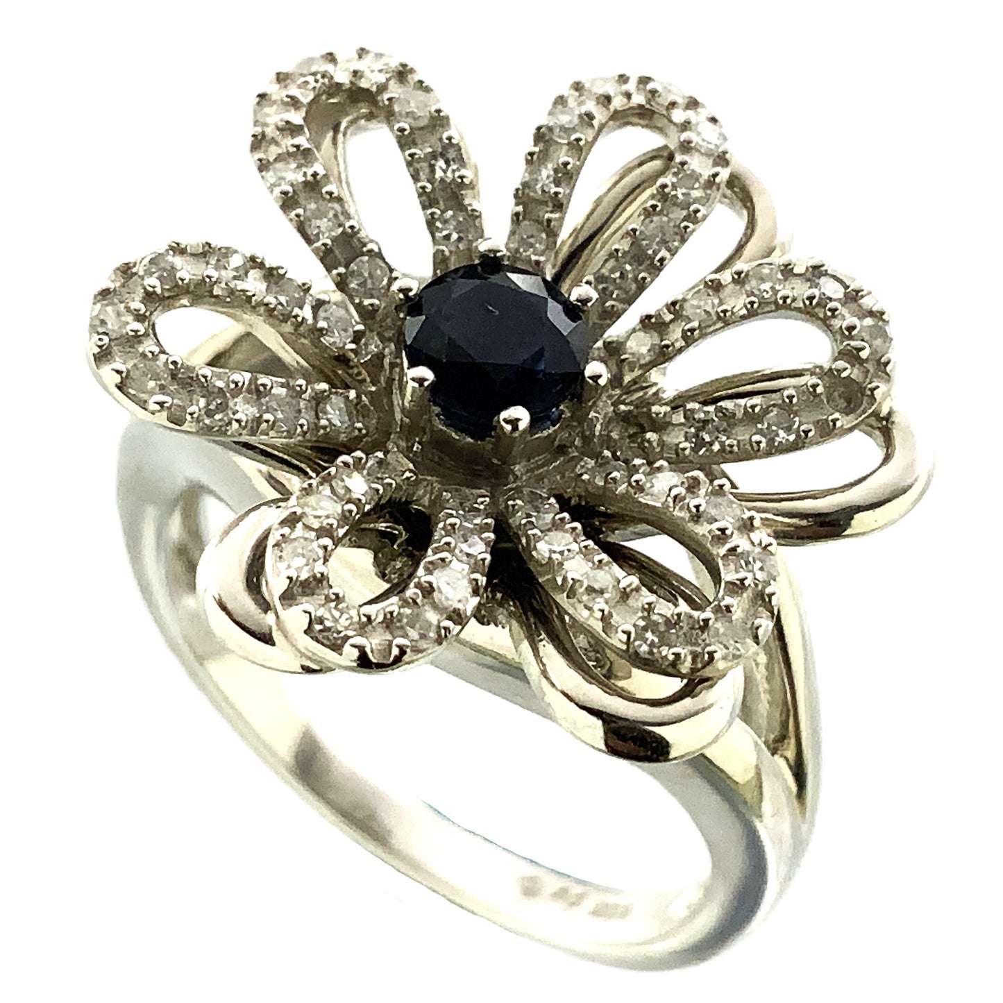 14K White Gold Floral or Snowflake Design Cluster Size 6.25 Ring AU381