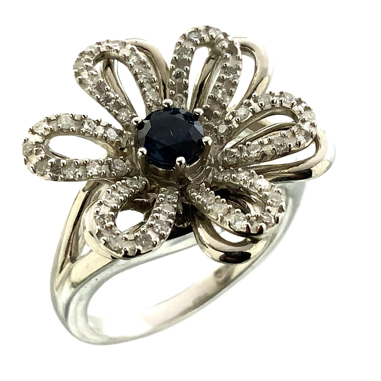 14K White Gold Floral or Snowflake Design Cluster Size 6.25 Ring AU381