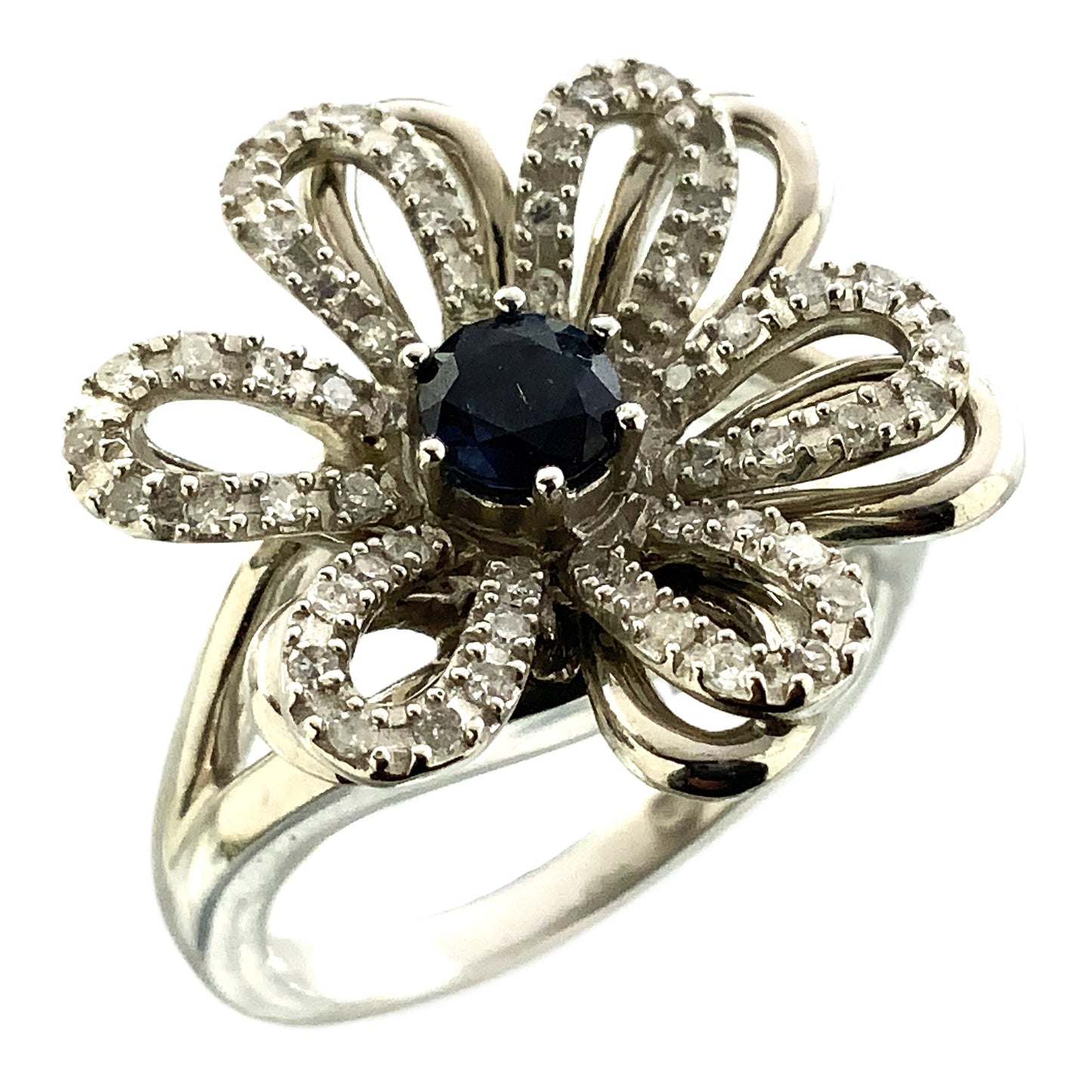 14K White Gold Floral or Snowflake Design Cluster Size 6.25 Ring AU381