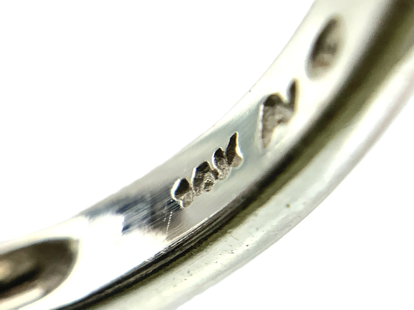 14K White Gold Floral or Snowflake Design Cluster Size 6.25 Ring AU381