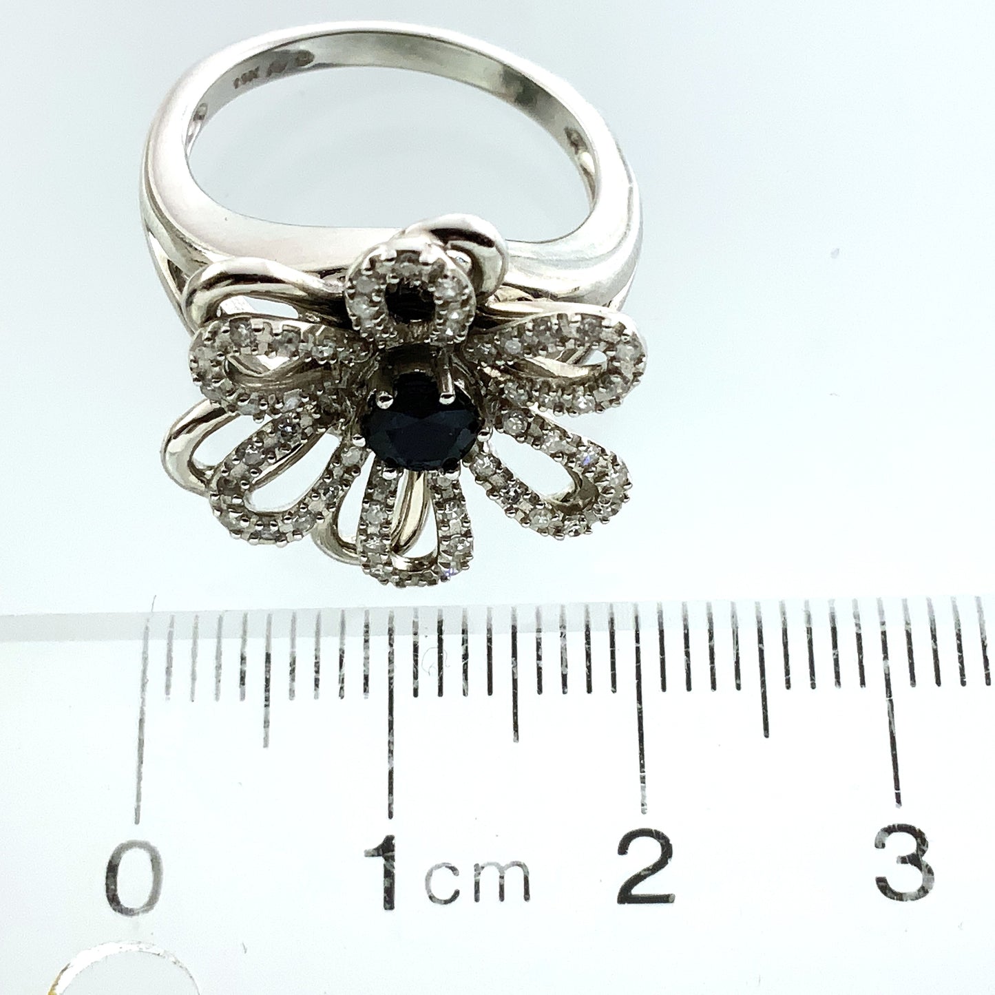 14K White Gold Floral or Snowflake Design Cluster Size 6.25 Ring AU381