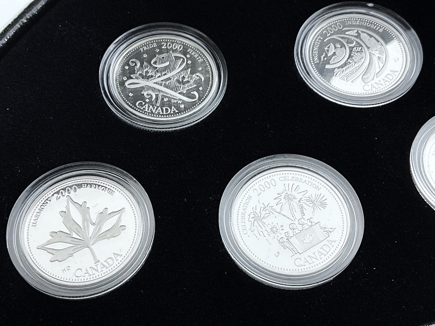 2.1 ozt Canada Millenium Commemorative Silver 25¢