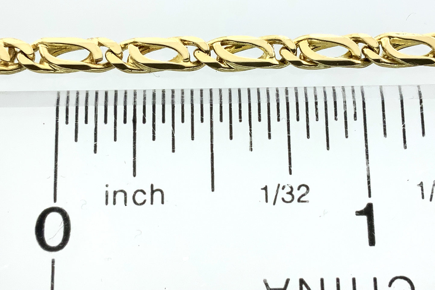 14K Yellow Gold Fancy Curb Link Chain 8in x 3mm Bracelet AU382