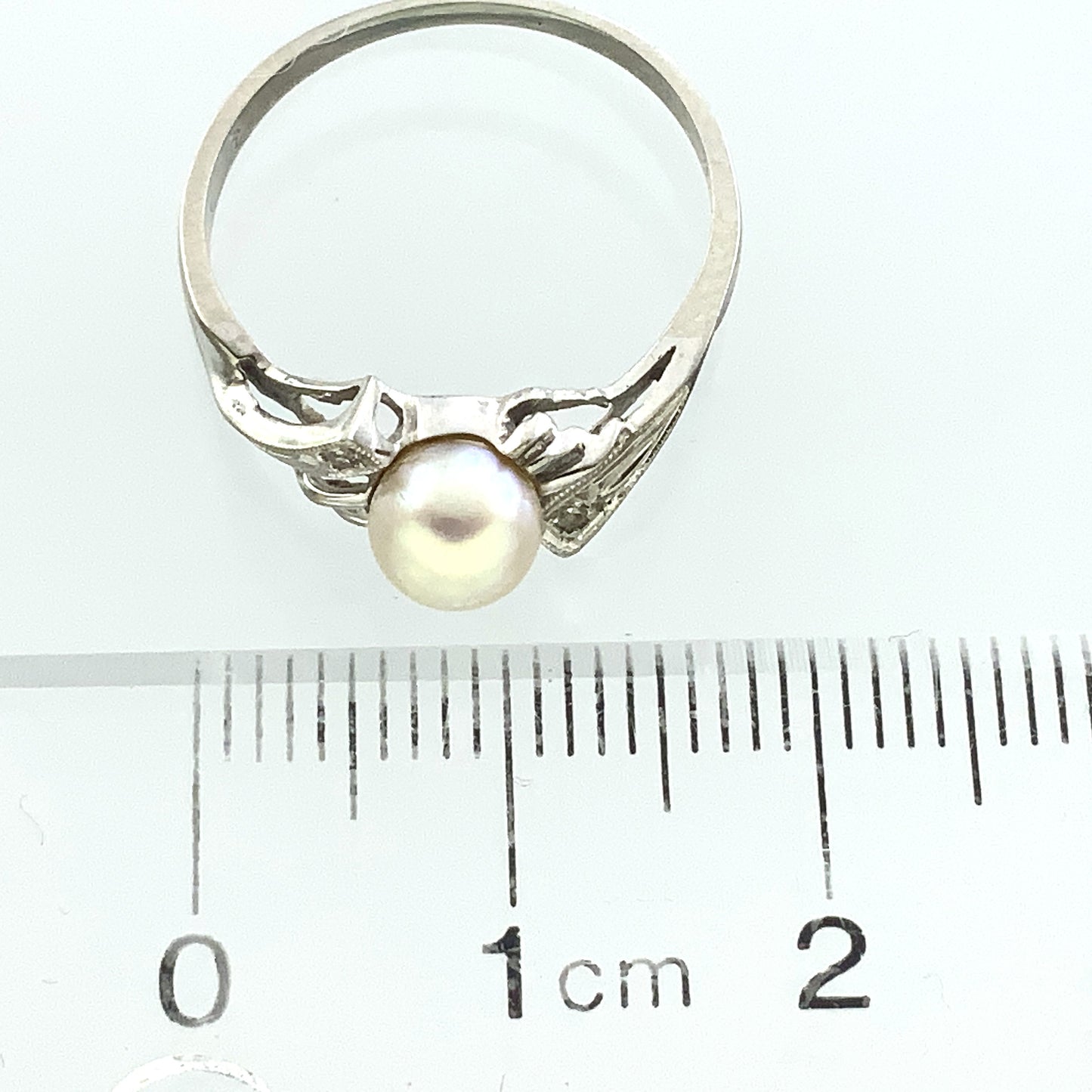 10K White Gold Solitaire Pearl Size 6.75 Ring AU393