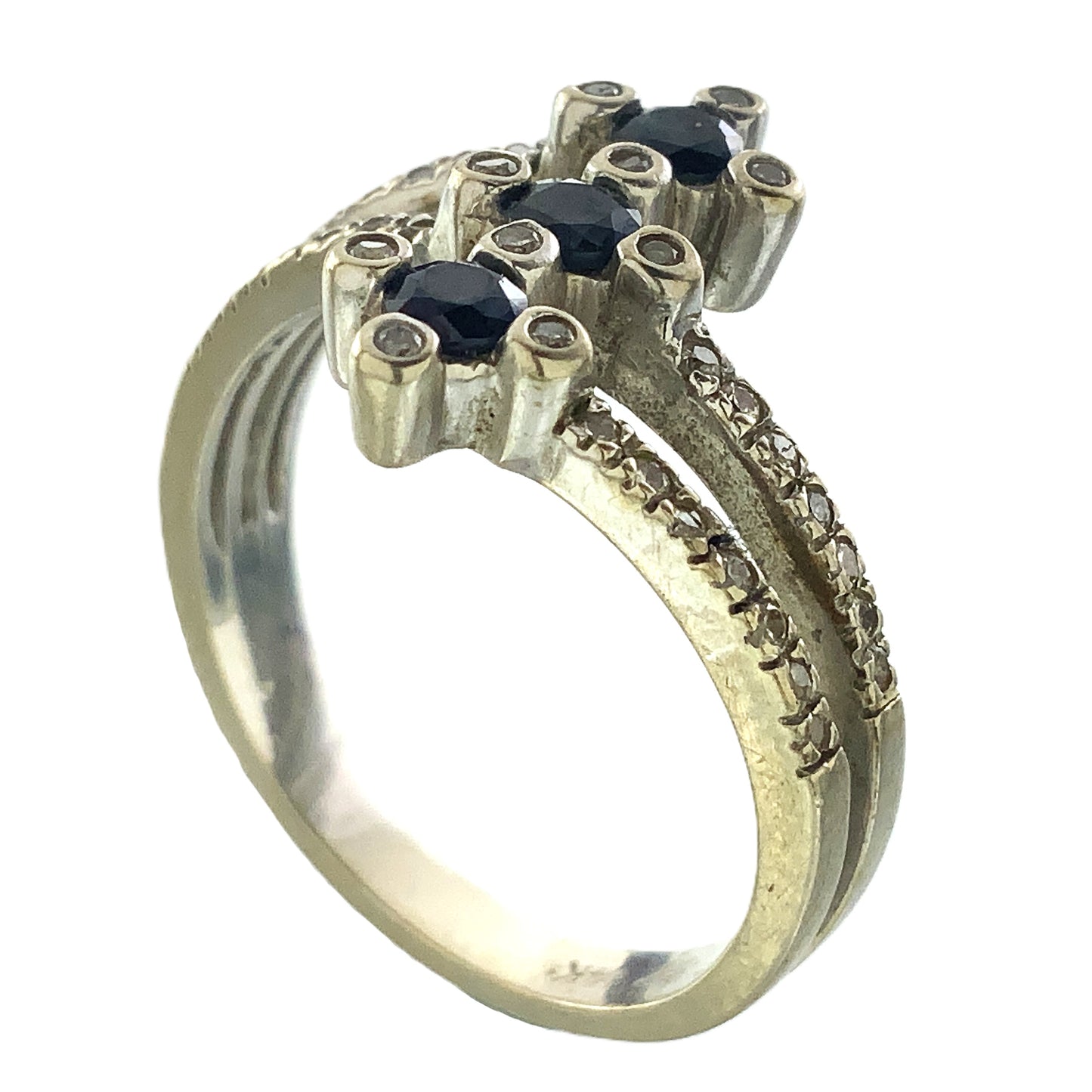 14K White Gold with 38 Diamonds Ring .38 Total Carats Size 6.5 AU395