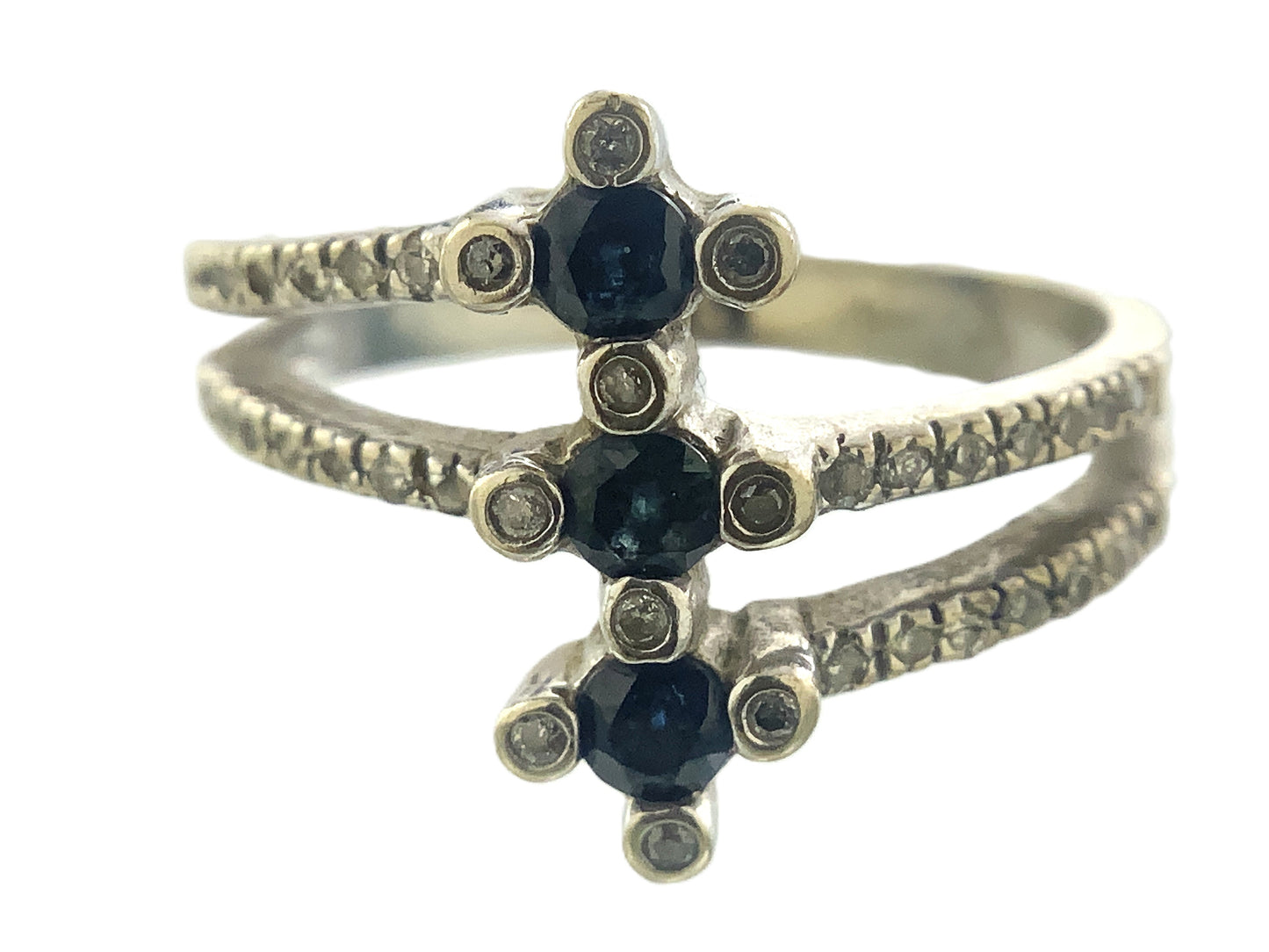 14K White Gold with 38 Diamonds Ring .38 Total Carats Size 6.5 AU395