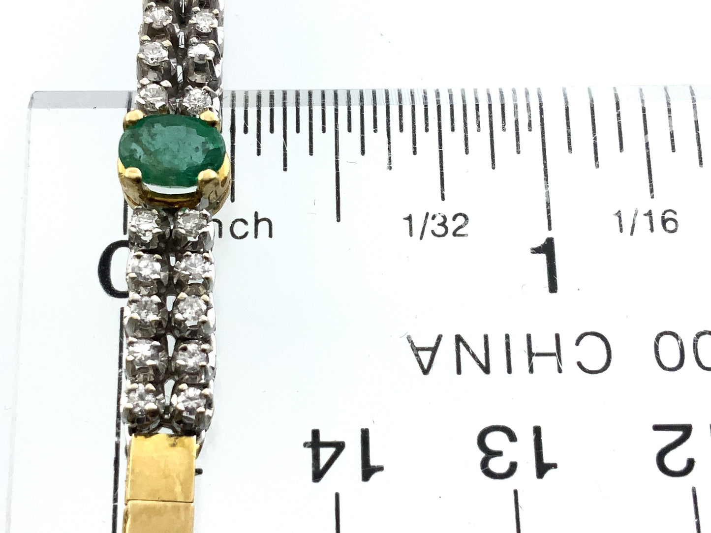 18K White Gold Oval Emerald 7.25in x 3.52mm Tennis Bracelet AU394