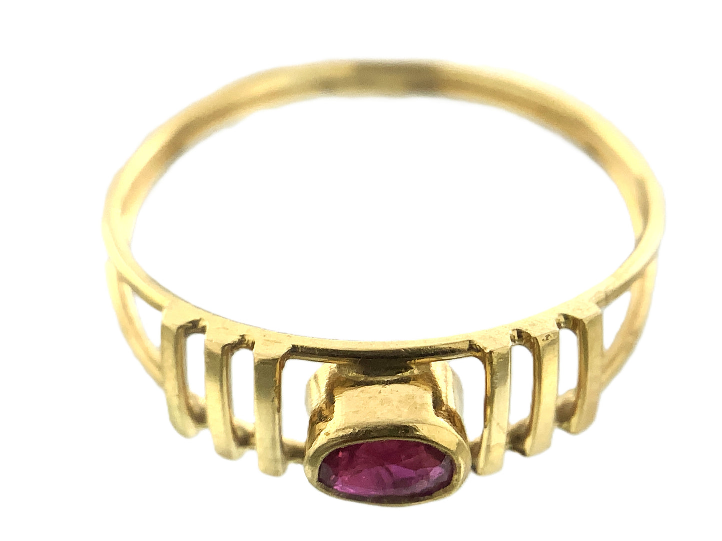 18K Yellow Gold Oval Cut Red Ruby Gemstone Size 5.75 Ring AU398