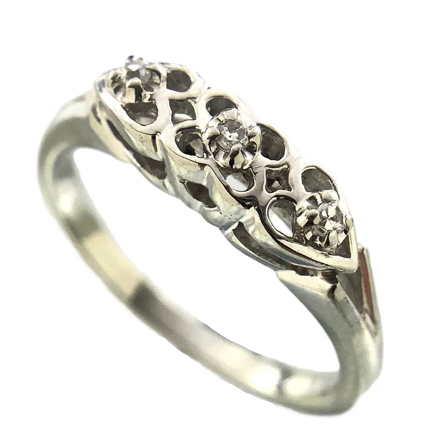 18K White Gold Trilogy Filigree Design with 3 Diamonds .06 Total Carats Size 4.75 Ring AU397