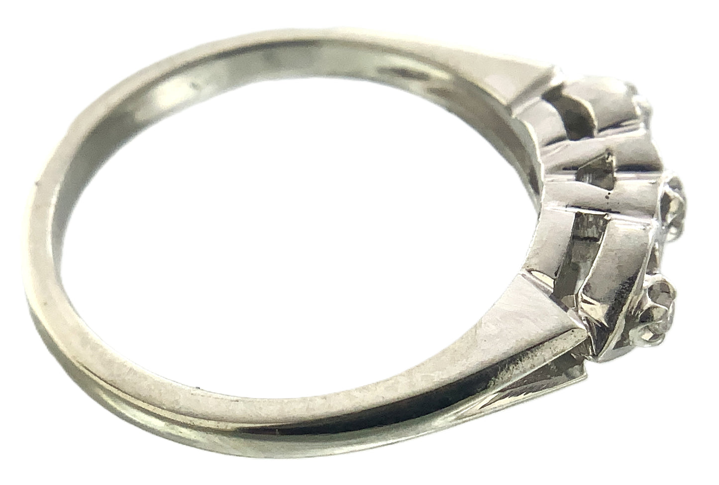 18K White Gold Trilogy Filigree Design with 3 Diamonds .06 Total Carats Size 4.75 Ring AU397