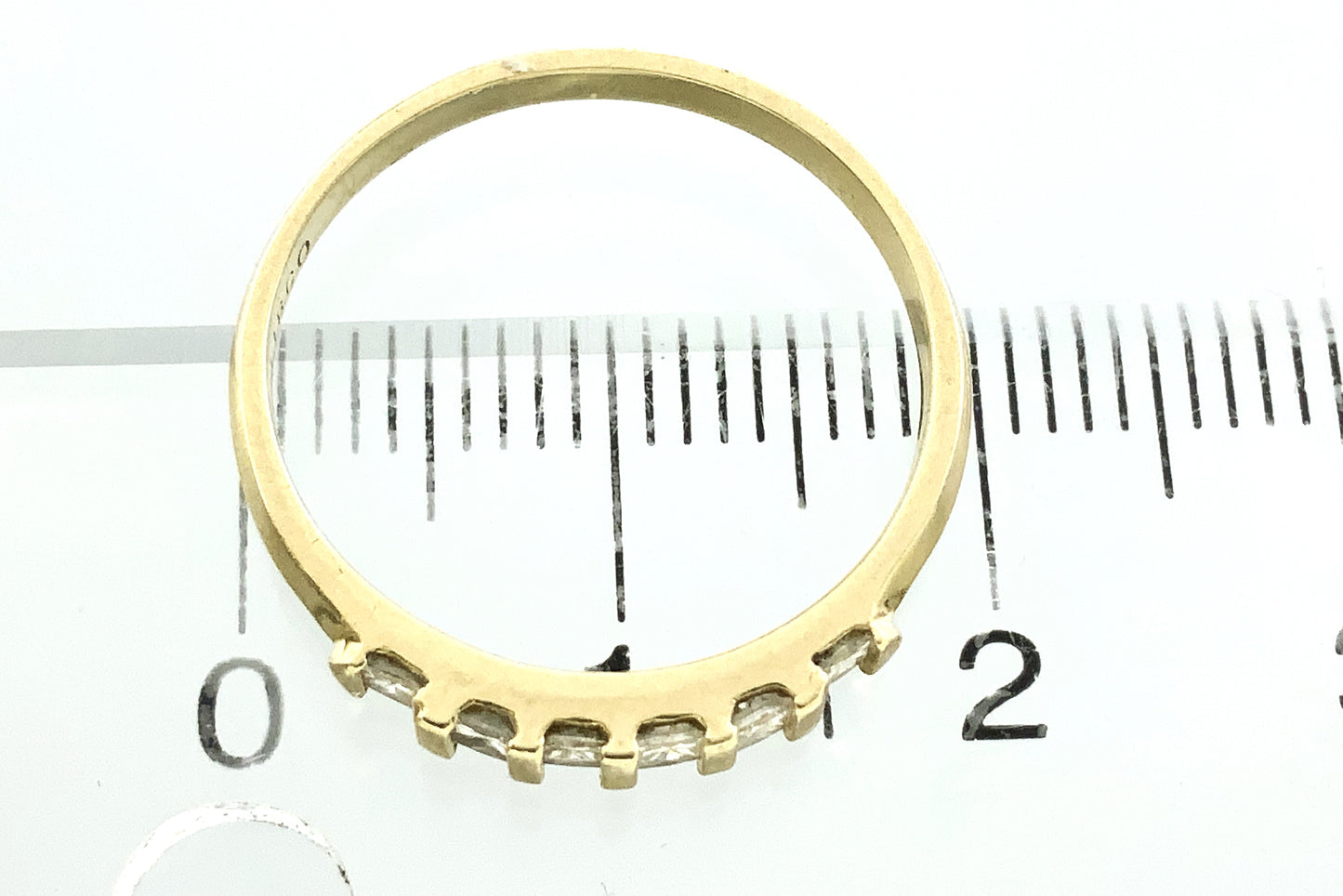 14K Yellow Gold Anniversary or Wedding Band with 6 Princess Cut Diamonds in Channel .3 Total Carats Size 6.75 Ring AU402
