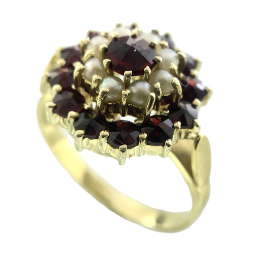 14K Yellow Gold Floral Design Red Garnet and Pearl Clusters Size 6 Ring AU405