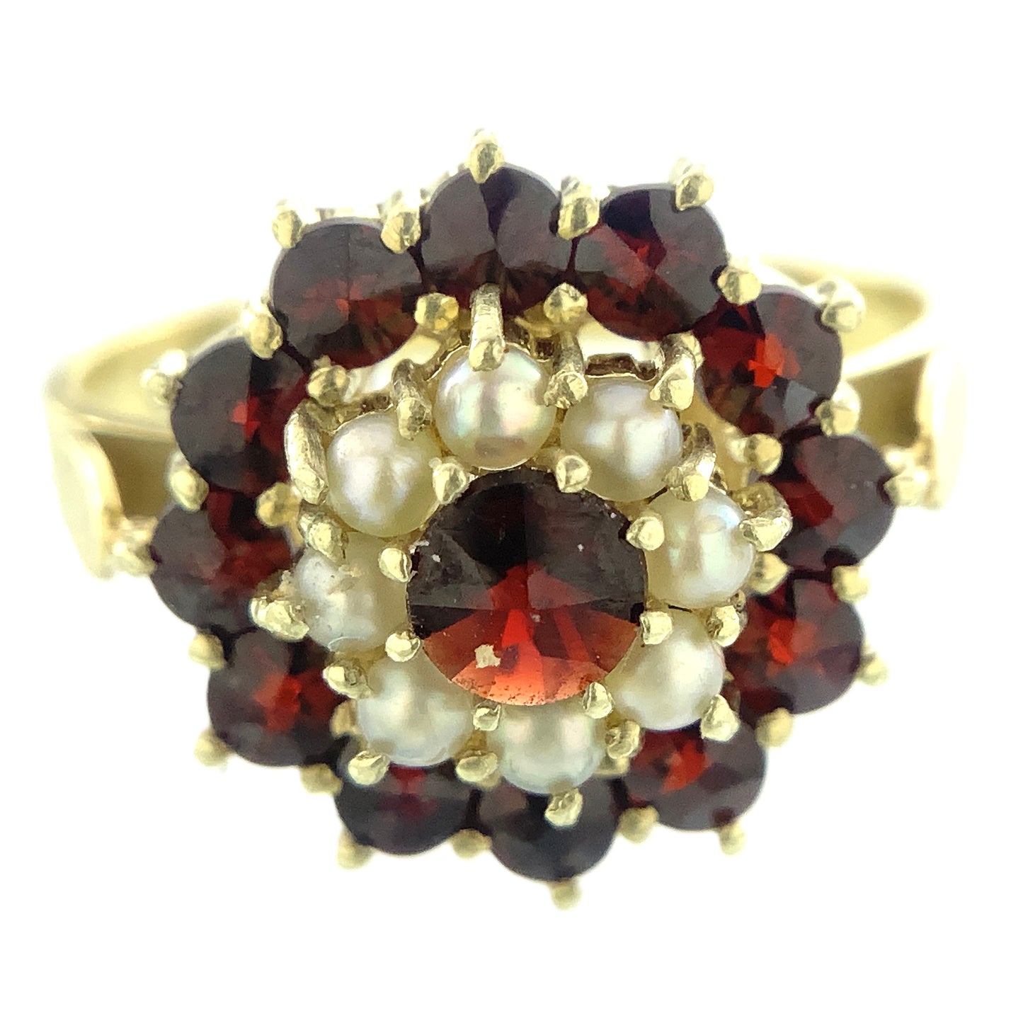 14K Yellow Gold Floral Design Red Garnet and Pearl Clusters Size 6 Ring AU405