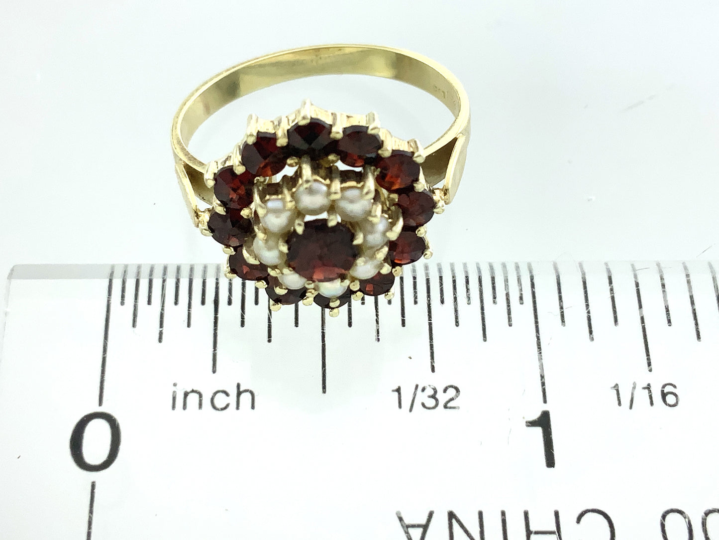 14K Yellow Gold Floral Design Red Garnet and Pearl Clusters Size 6 Ring AU405
