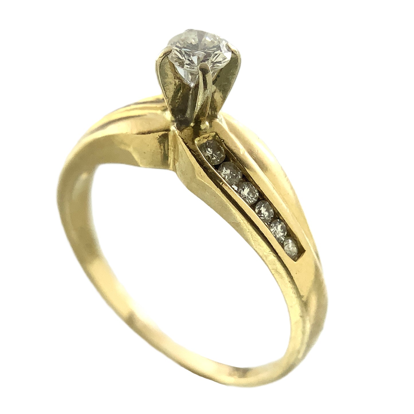 14K Yellow Gold Engagement Round Solitaire and 12 Round Diamonds Accents .31 Total Carats Size 7 Ring AU406