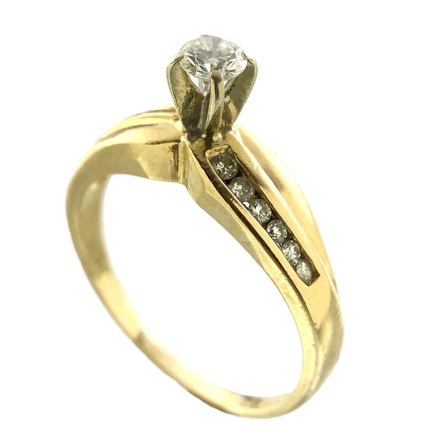 14K Yellow Gold Engagement Round Solitaire and 12 Round Diamonds Accents .31 Total Carats Size 7 Ring AU406
