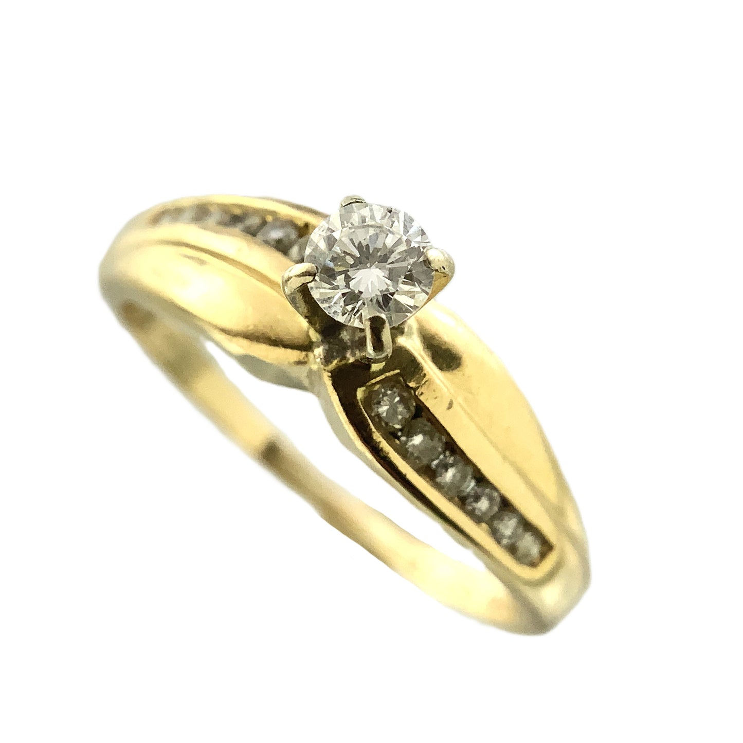 14K Yellow Gold Engagement Round Solitaire and 12 Round Diamonds Accents .31 Total Carats Size 7 Ring AU406