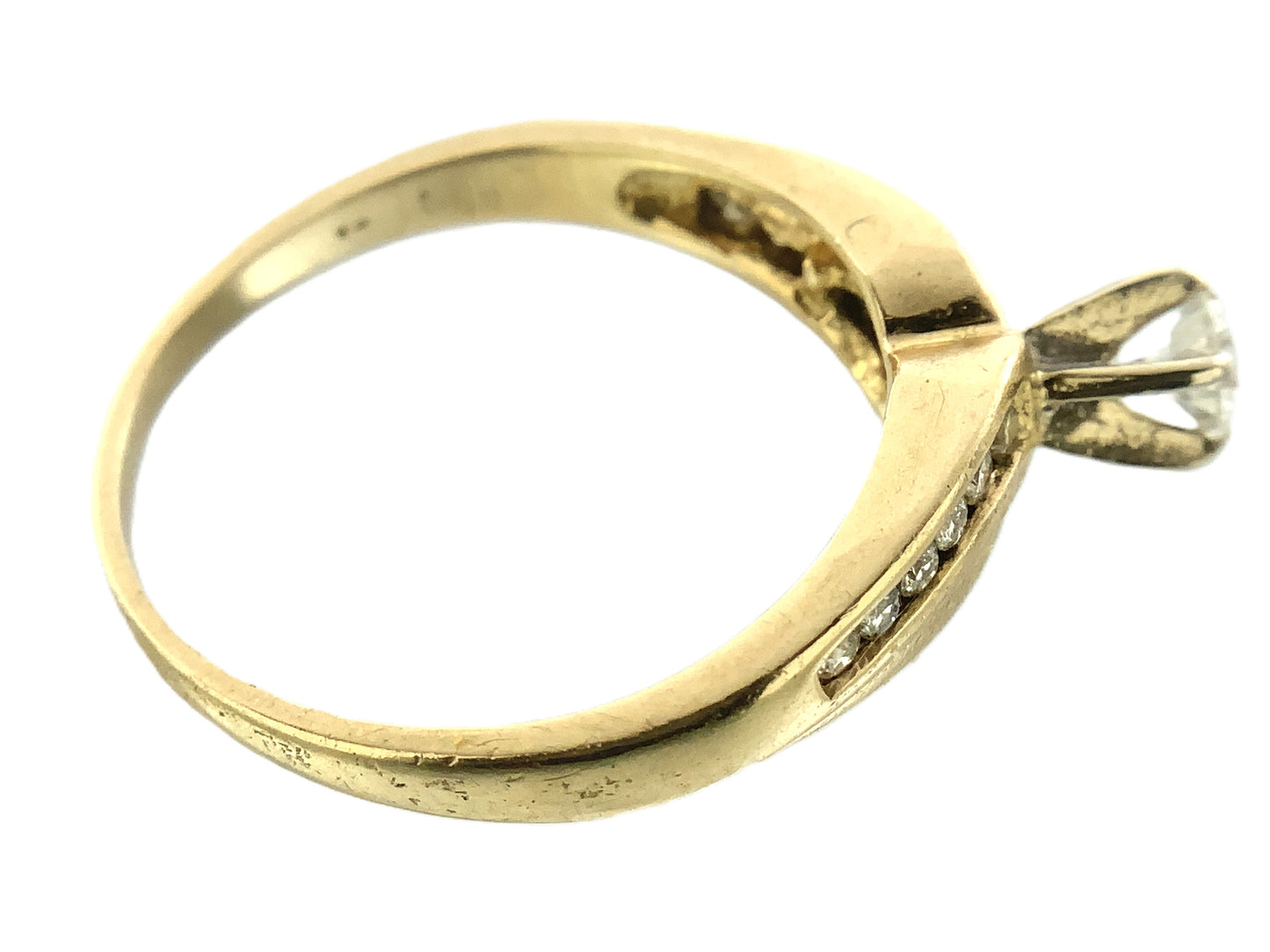 14K Yellow Gold Engagement Round Solitaire and 12 Round Diamonds Accents .31 Total Carats Size 7 Ring AU406