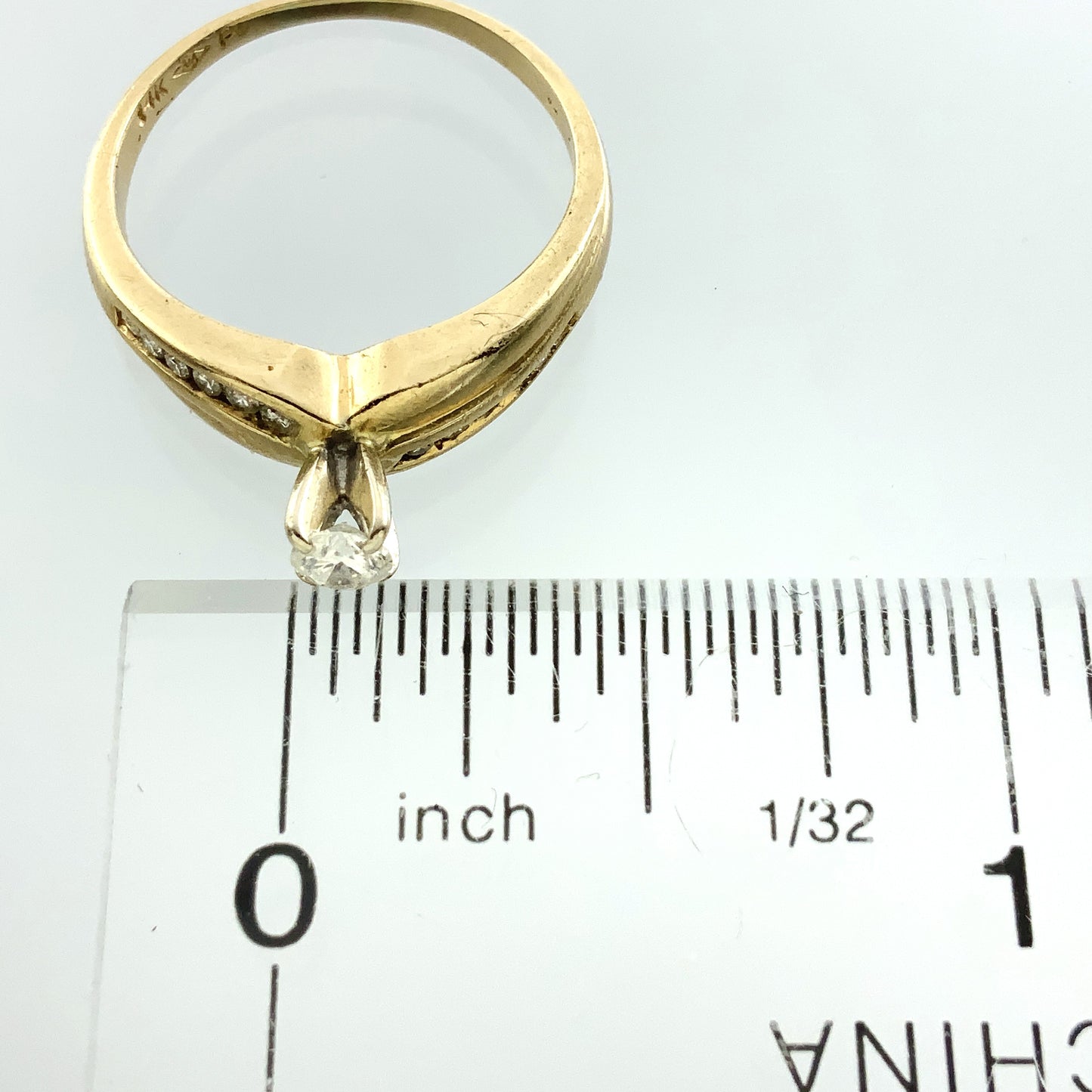 14K Yellow Gold Engagement Round Solitaire and 12 Round Diamonds Accents .31 Total Carats Size 7 Ring AU406