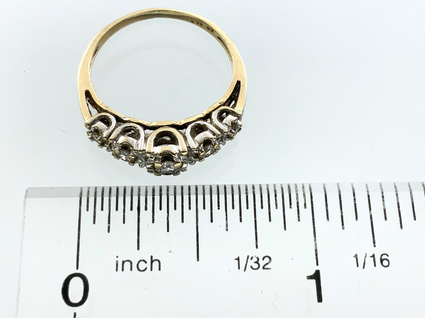 10K Yellow Gold Five Stone Diamond Band Cavendish .21 Total Carats Size 5.75 Ring AU409