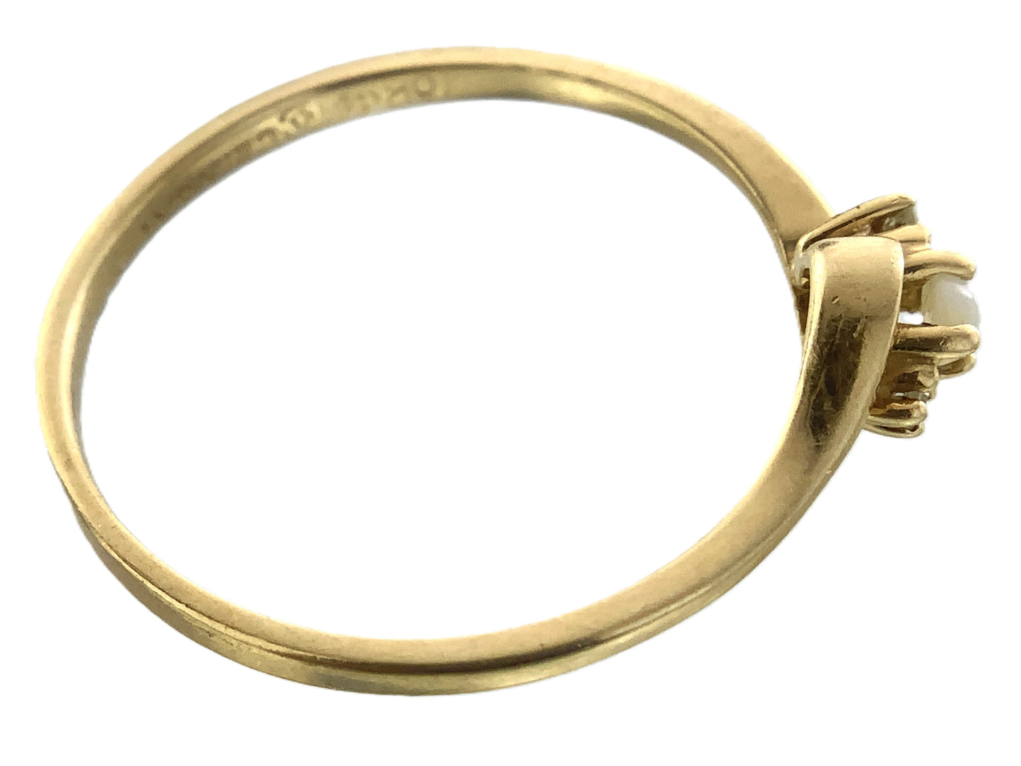 10K Yellow Gold Opan Center and 2 Diamond Accemt .02 Total Carats Size 6 Ring AU410